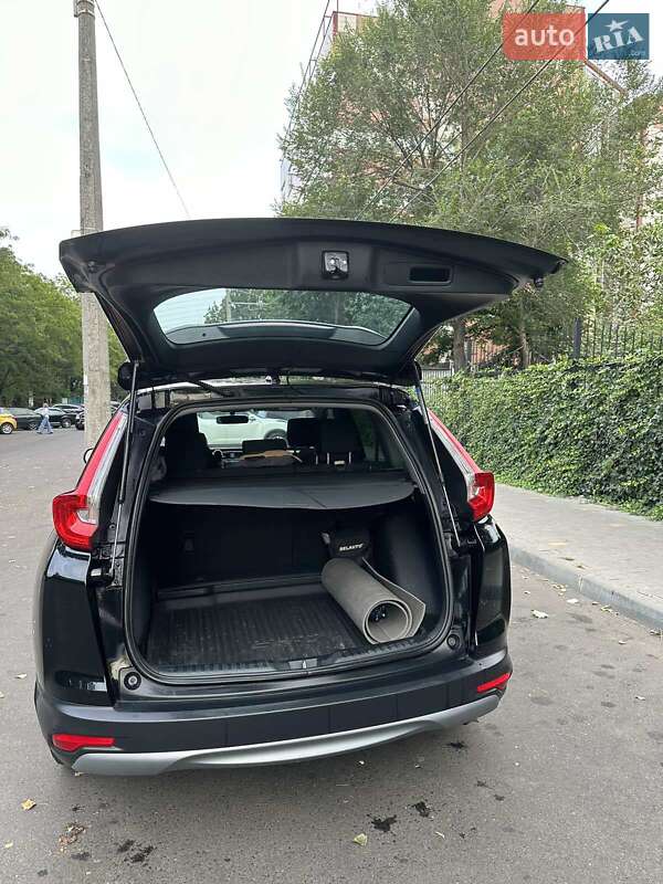 Внедорожник / Кроссовер Honda CR-V 2019 в Одессе