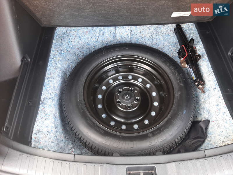 Внедорожник / Кроссовер Honda CR-V 2017 в Киеве фото 12 Внедорожник / Кроссовер Honda CR-V 2017 в Киеве