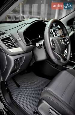 Внедорожник / Кроссовер Honda CR-V 2020 в Славутиче