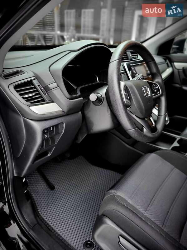Внедорожник / Кроссовер Honda CR-V 2020 в Славутиче