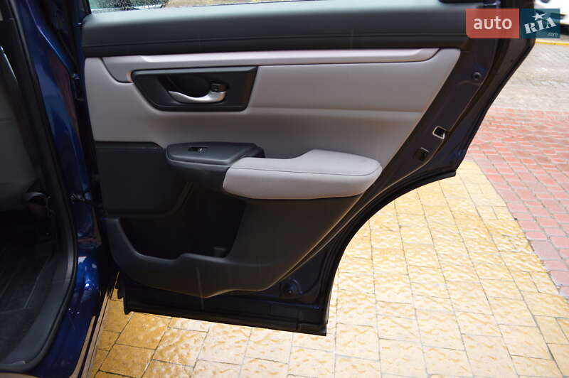 Внедорожник / Кроссовер Honda CR-V 2019 в Львове
