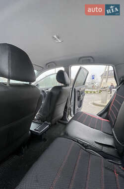 Внедорожник / Кроссовер Honda CR-V 2010 в 