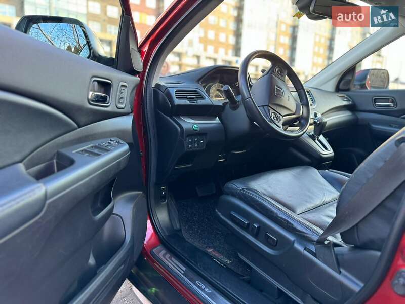 Внедорожник / Кроссовер Honda CR-V 2012 в Черновцах