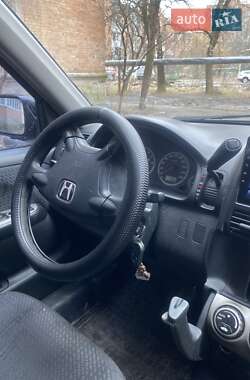 Внедорожник / Кроссовер Honda CR-V 2004 в Полтаве