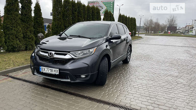 Внедорожник / Кроссовер Honda CR-V 2017 в Дунаевцах