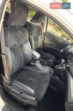 Внедорожник / Кроссовер Honda CR-V 2014 в 