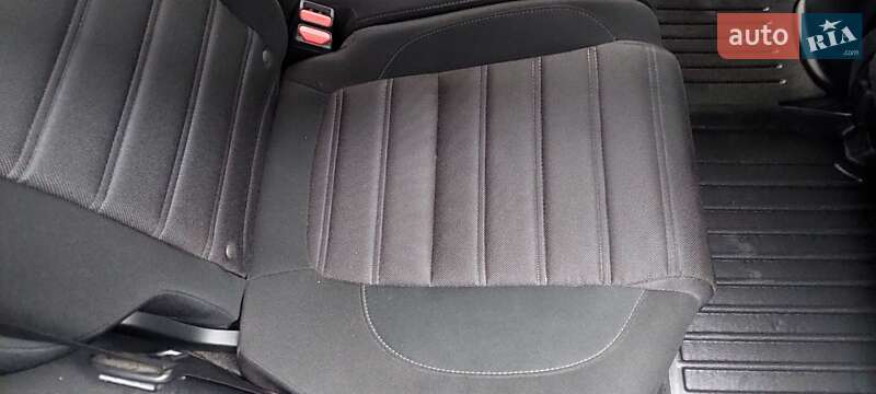 Внедорожник / Кроссовер Honda CR-V 2019 в Ужгороде