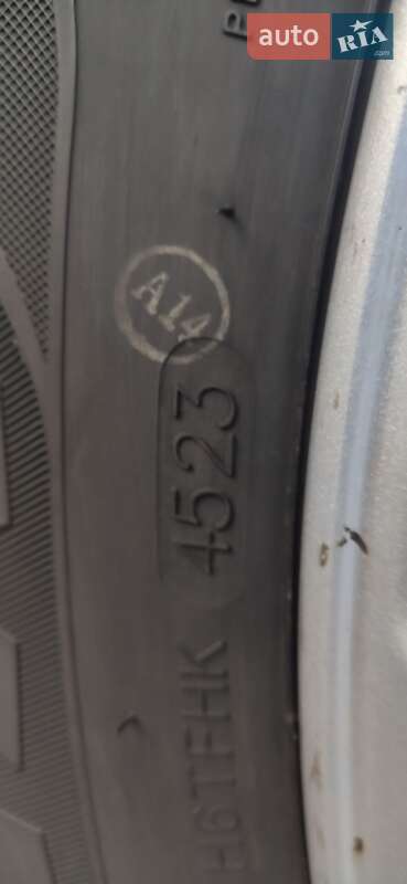 Внедорожник / Кроссовер Honda CR-V 2008 в Ровно