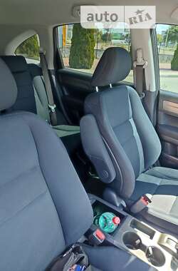Внедорожник / Кроссовер Honda CR-V 2010 в 