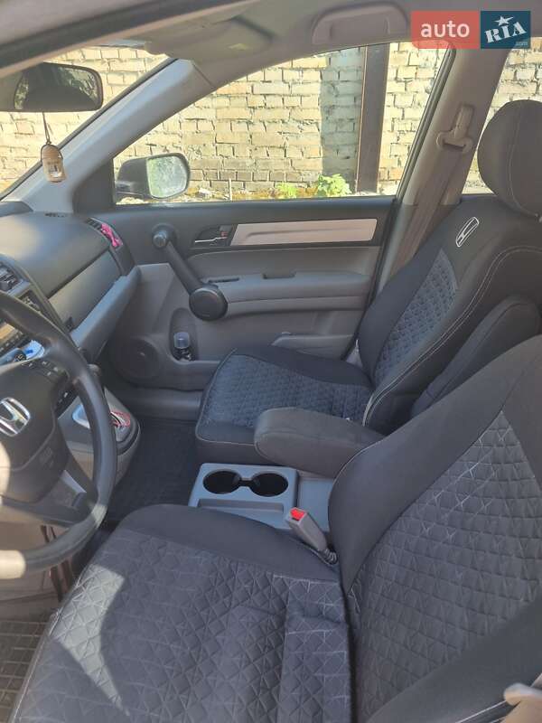 Позашляховик / Кросовер Honda CR-V 2011 в Києві