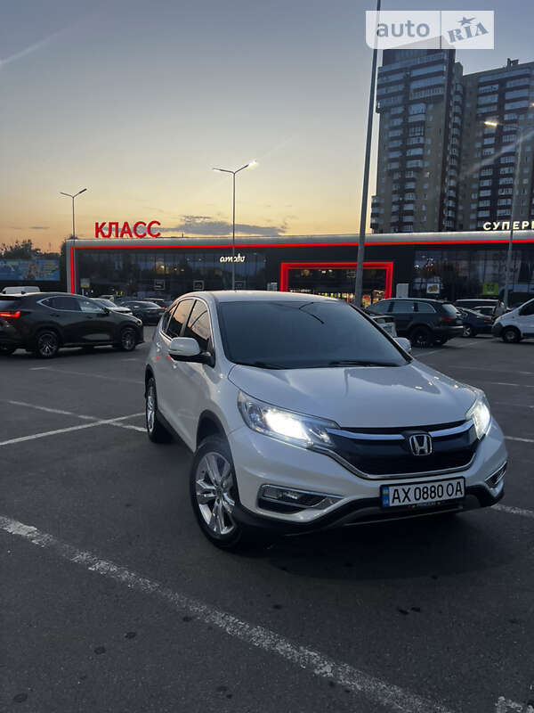 Внедорожник / Кроссовер Honda CR-V 2015 в Харькове