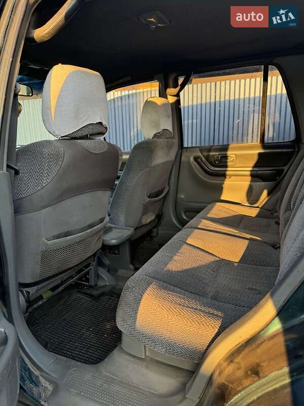 Внедорожник / Кроссовер Honda CR-V 1998 в Черкассах