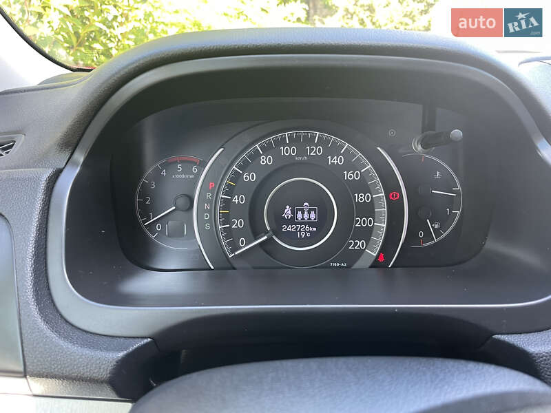 Внедорожник / Кроссовер Honda CR-V 2013 в Гоще