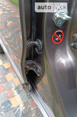 Внедорожник / Кроссовер Honda CR-V 2012 в 