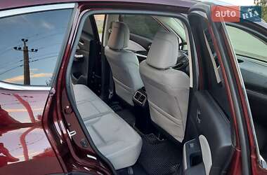 Внедорожник / Кроссовер Honda CR-V 2015 в 