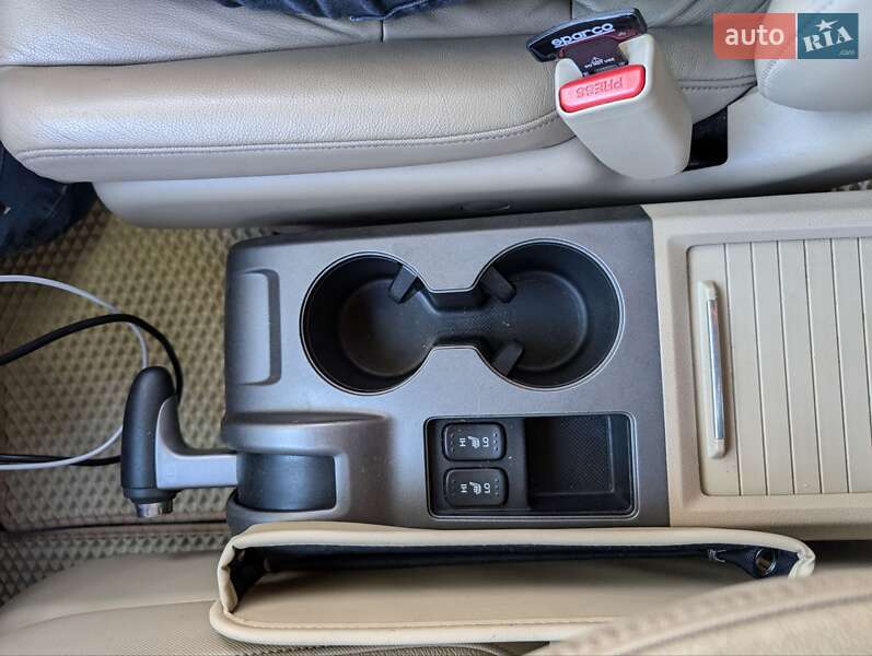 Внедорожник / Кроссовер Honda CR-V 2012 в Днепре