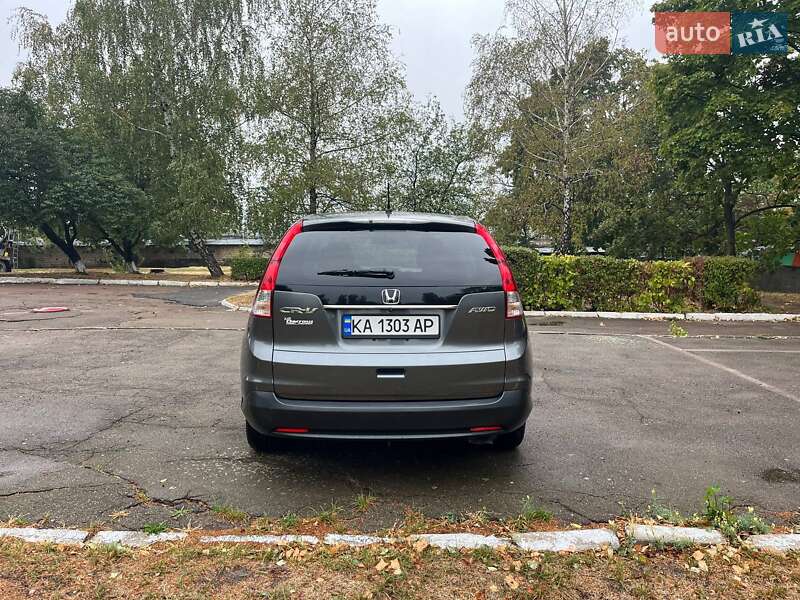 Позашляховик / Кросовер Honda CR-V 2013 в Києві