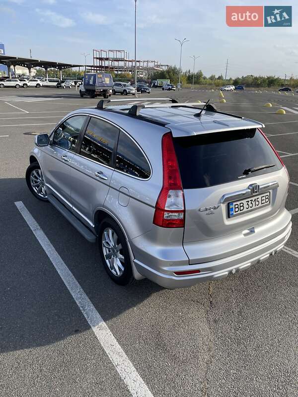Внедорожник / Кроссовер Honda CR-V 2011 в Киеве