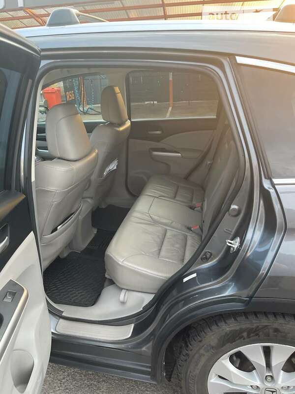 Внедорожник / Кроссовер Honda CR-V 2014 в Полтаве