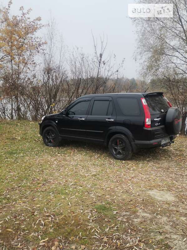 Внедорожник / Кроссовер Honda CR-V 2005 в 