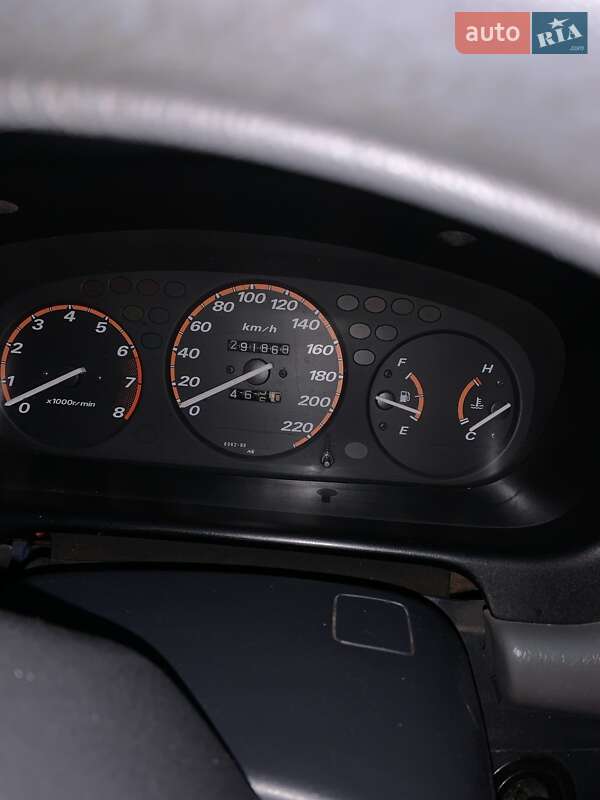Позашляховик / Кросовер Honda CR-V 1998 в Умані