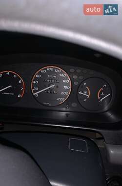 Внедорожник / Кроссовер Honda CR-V 1998 в 