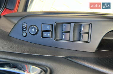 Позашляховик / Кросовер Honda CR-V 2013 в 
