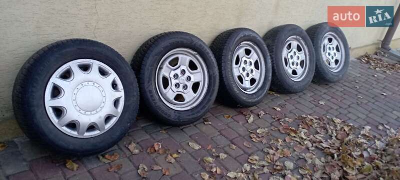 Позашляховик / Кросовер Honda CR-V 1998 в Демидівці