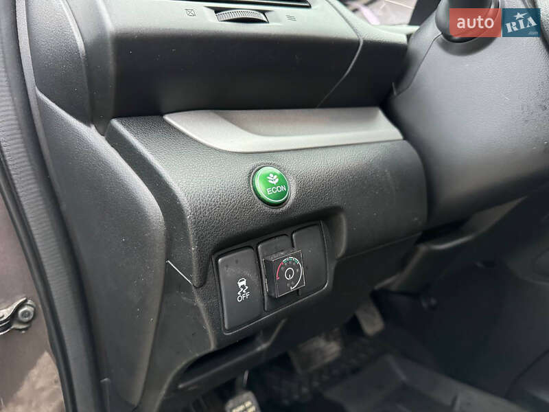 Позашляховик / Кросовер Honda CR-V 2013 в Городенці