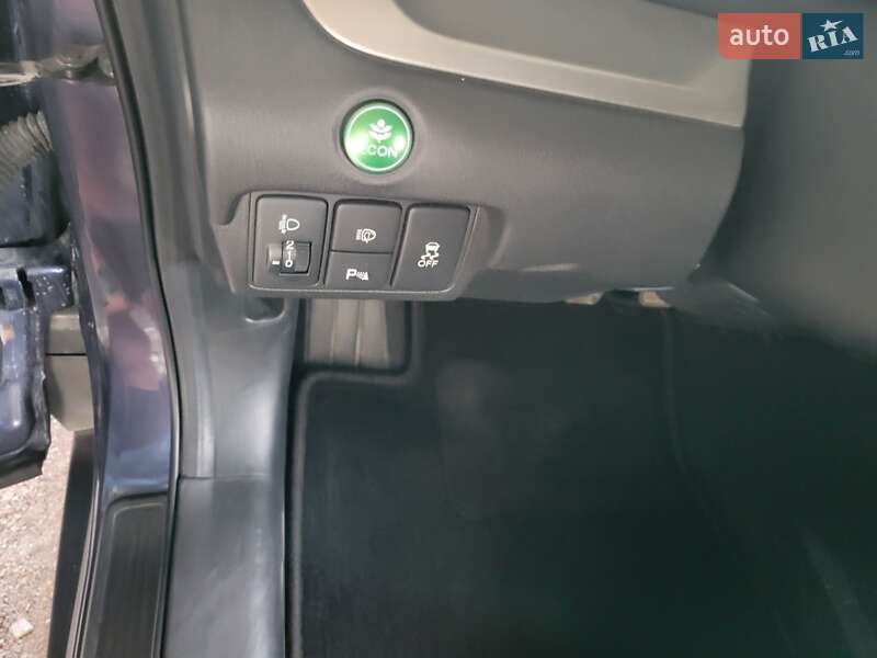 Внедорожник / Кроссовер Honda CR-V 2013 в Збараже