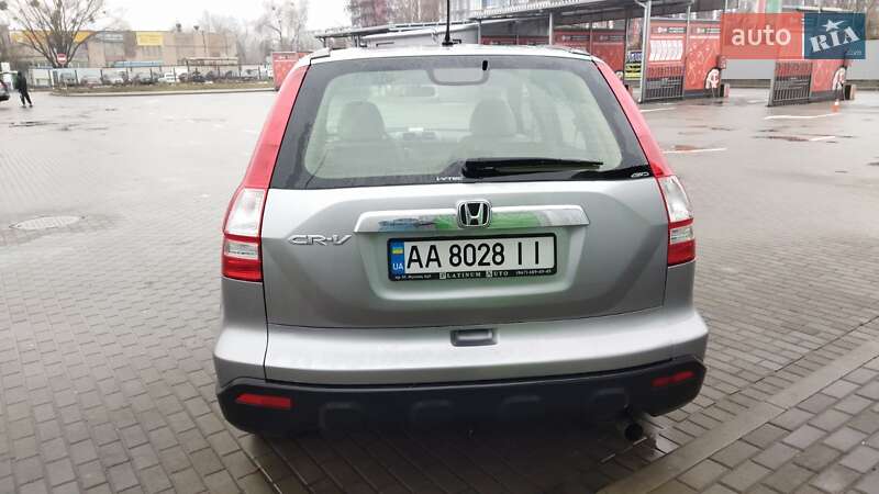 Внедорожник / Кроссовер Honda CR-V 2008 в Киеве