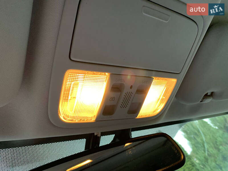 Внедорожник / Кроссовер Honda CR-V 2011 в Новом Калинове
