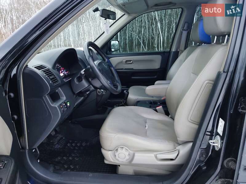 Позашляховик / Кросовер Honda CR-V 2004 в Умані