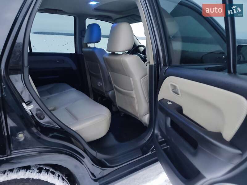 Позашляховик / Кросовер Honda CR-V 2004 в Умані
