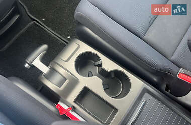 Внедорожник / Кроссовер Honda CR-V 2011 в 