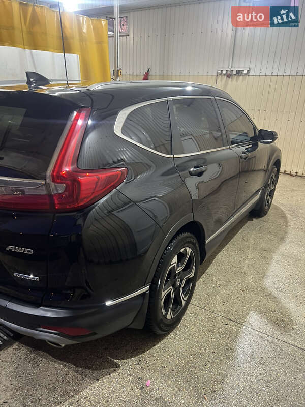 Внедорожник / Кроссовер Honda CR-V 2017 в Одессе