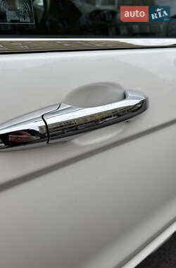 Внедорожник / Кроссовер Honda CR-V 2011 в 
