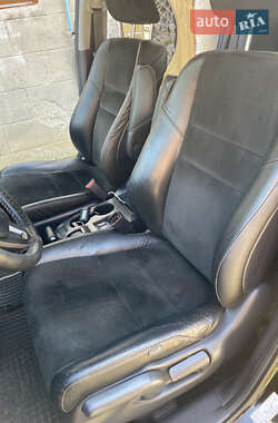 Внедорожник / Кроссовер Honda CR-V 2010 в 