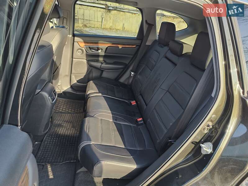 Внедорожник / Кроссовер Honda CR-V 2017 в Новомосковске