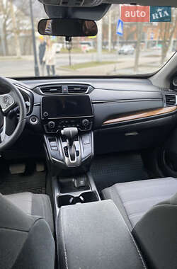 Внедорожник / Кроссовер Honda CR-V 2017 в 