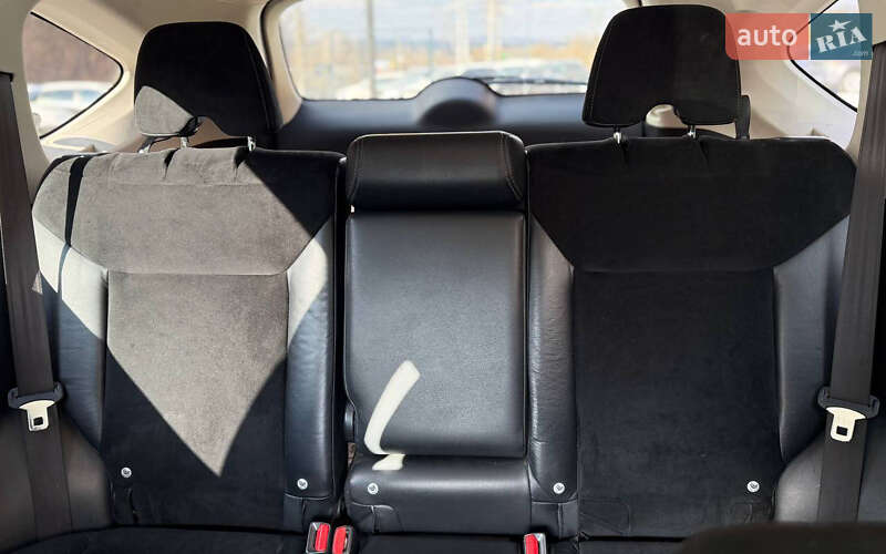 Внедорожник / Кроссовер Honda CR-V 2013 в Черновцах