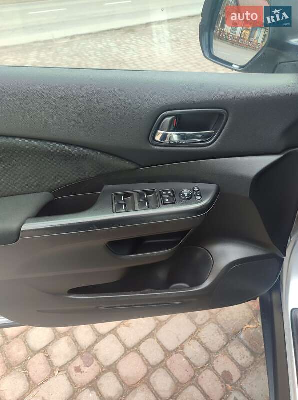 Позашляховик / Кросовер Honda CR-V 2015 в Трускавці