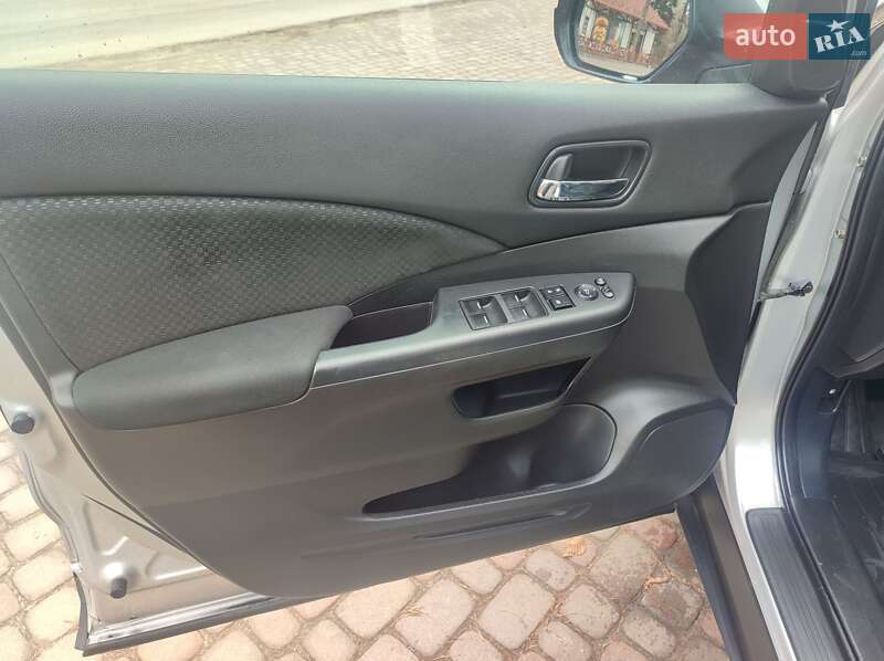 Позашляховик / Кросовер Honda CR-V 2015 в Трускавці