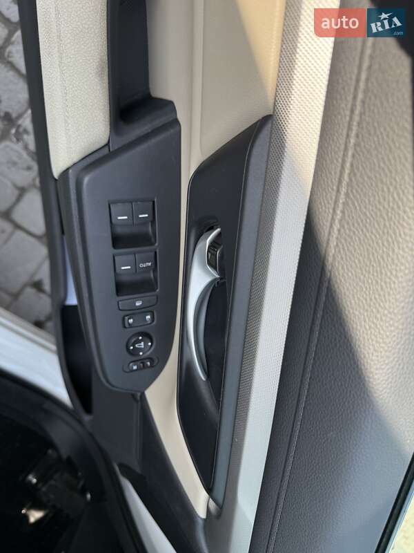 Внедорожник / Кроссовер Honda CR-V 2017 в Львове фото 14 Внедорожник / Кроссовер Honda CR-V 2017 в Львове