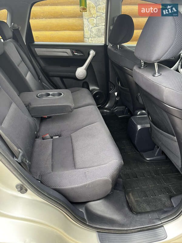 Внедорожник / Кроссовер Honda CR-V 2007 в Липовце