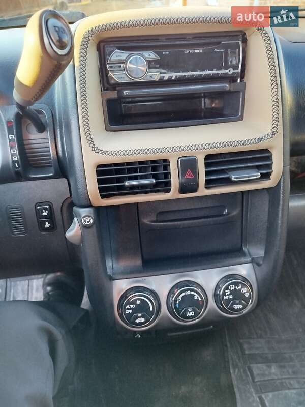 Внедорожник / Кроссовер Honda CR-V 2005 в Зборове