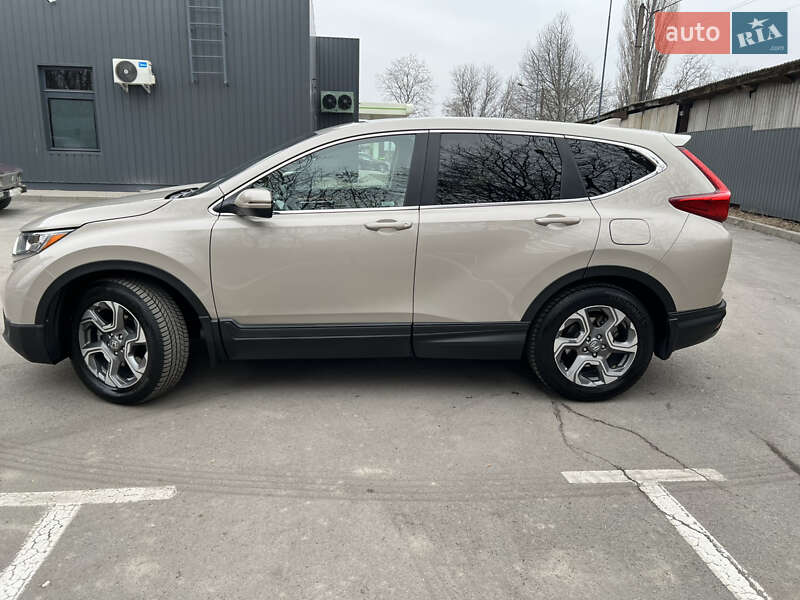 Внедорожник / Кроссовер Honda CR-V 2019 в 