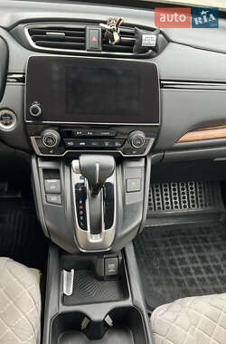 Внедорожник / Кроссовер Honda CR-V 2019 в 