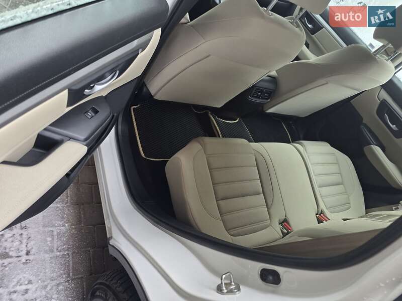 Внедорожник / Кроссовер Honda CR-V 2018 в Ровно