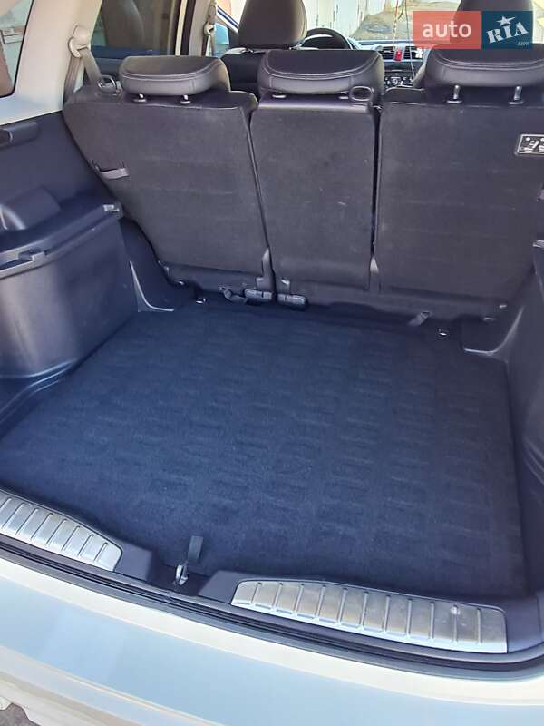 Внедорожник / Кроссовер Honda CR-V 2011 в Тернополе